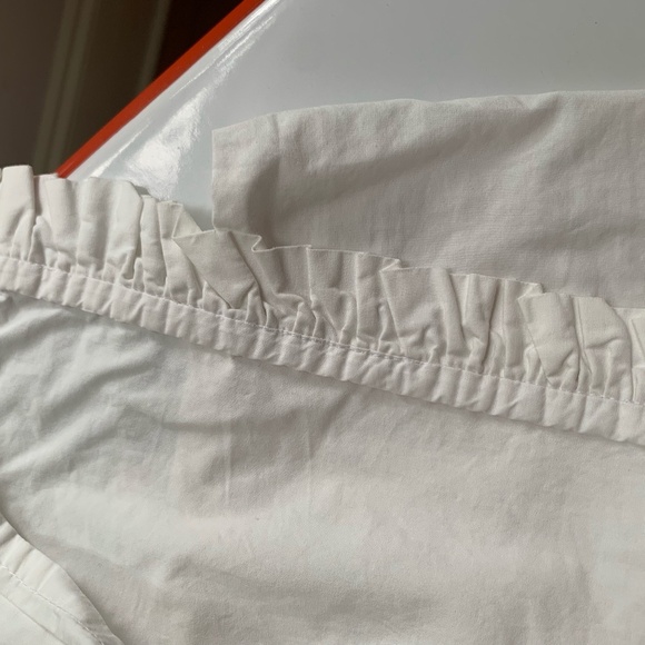 PIne Cone Hill single queen sheet w/ruffled edge - white - Picture 1 of 2